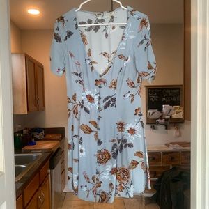 Cute light blue floral dress with tie sleeves!